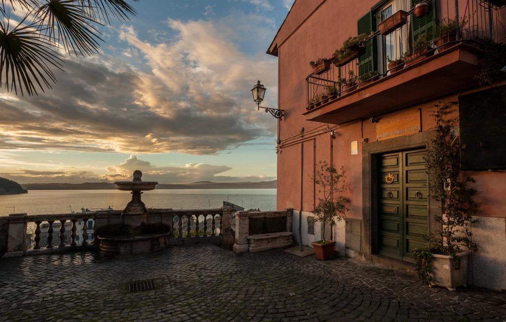 Hotel Domus Angularia Anguillara Sabazia Esterno foto